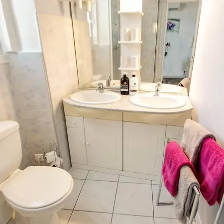 Lovely One Bedroom Gambetta Apartment Cannes