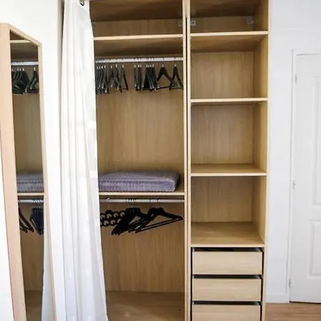 Apartment Lovely One Bedroom Gambetta